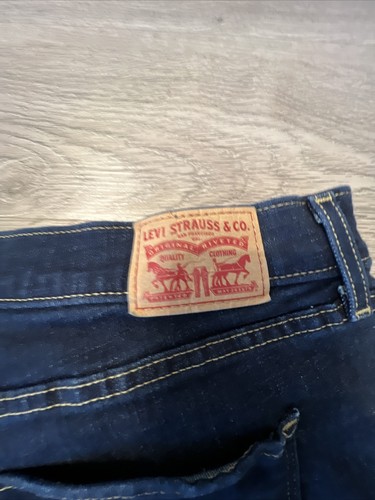 Levi Strauss Jeans Women's Size 16 Blue Denim 33x30 Classic Bootcut Cotton Blend - Picture 3 of 12