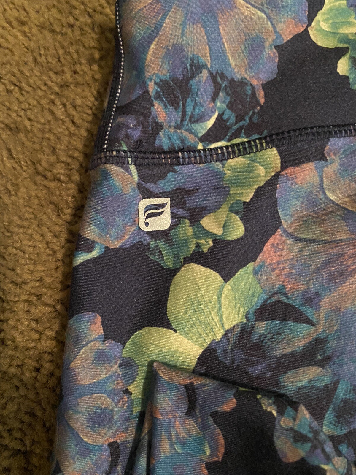 Fabletics Leggings Size Medium EUC!!! - image 3