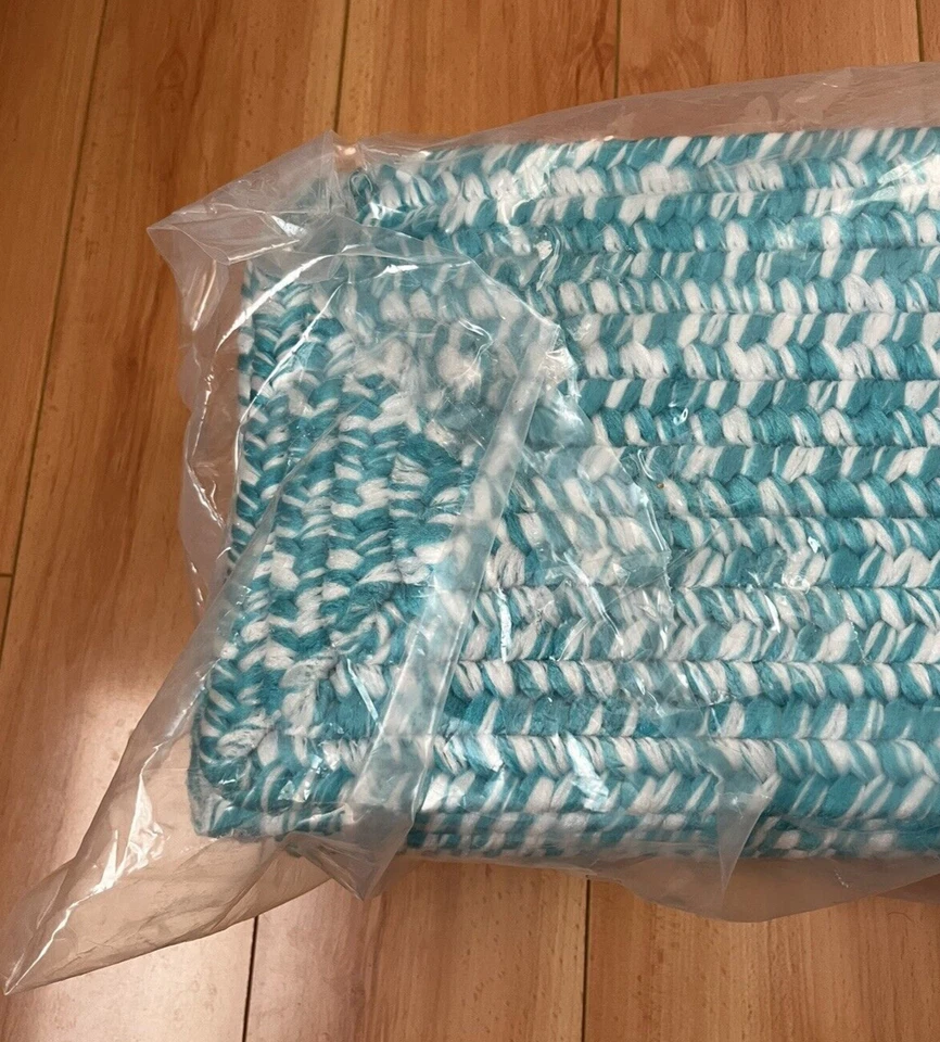 Colonial Mills Catalina 8"x28" Stair Treads Set of 13, Aquatic NEW CA19A008X028R - Image 3 of 4