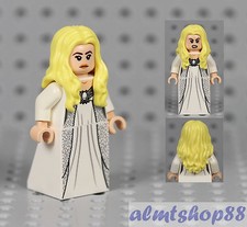 LEGO - Female Minifigure w/ White Silver Dress Blonde Long Hair Princess Castle