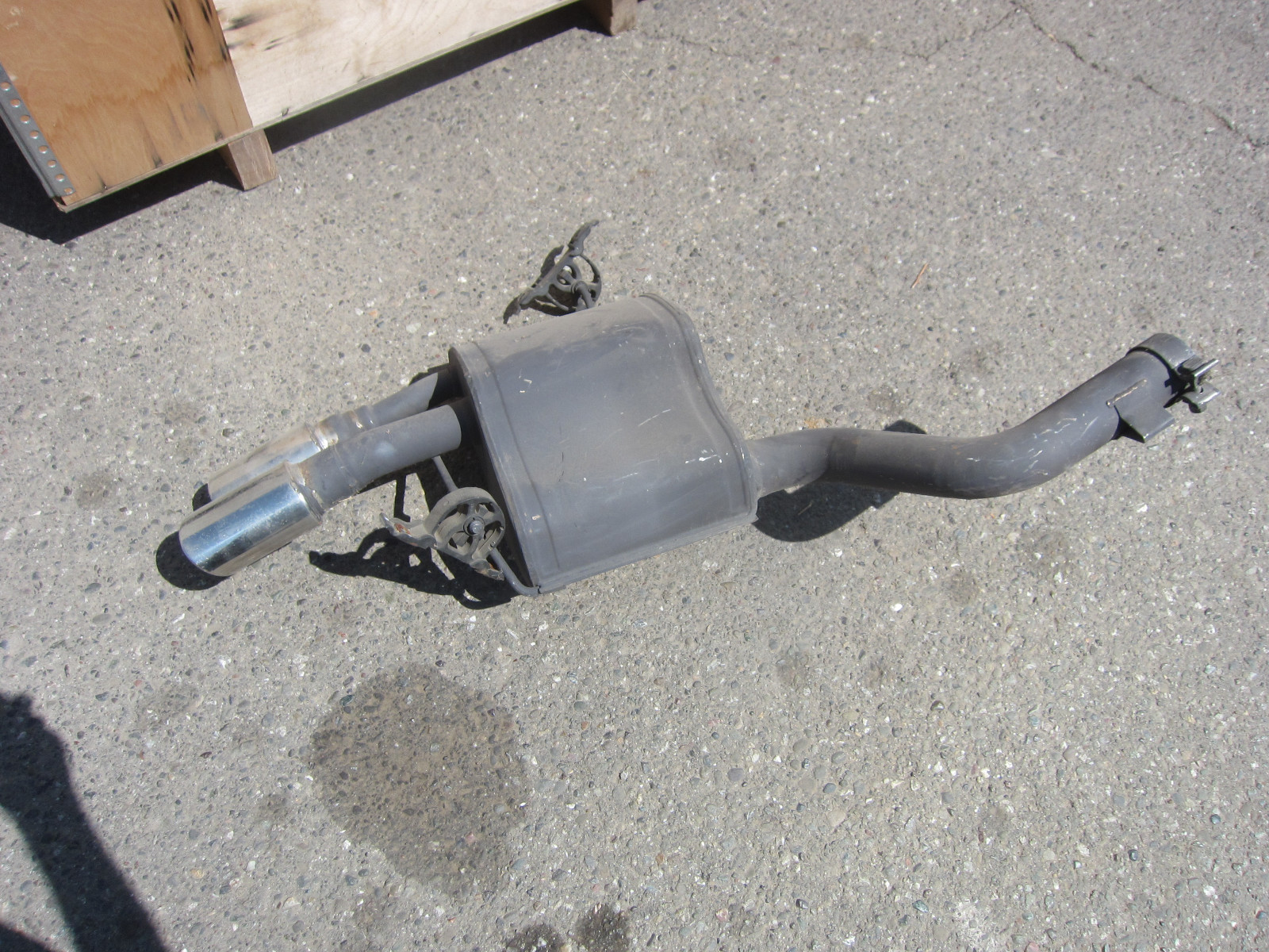 Maserati Quattroporte  - LH Rear Exhaust Muffler / Silencer - P/N 201254
