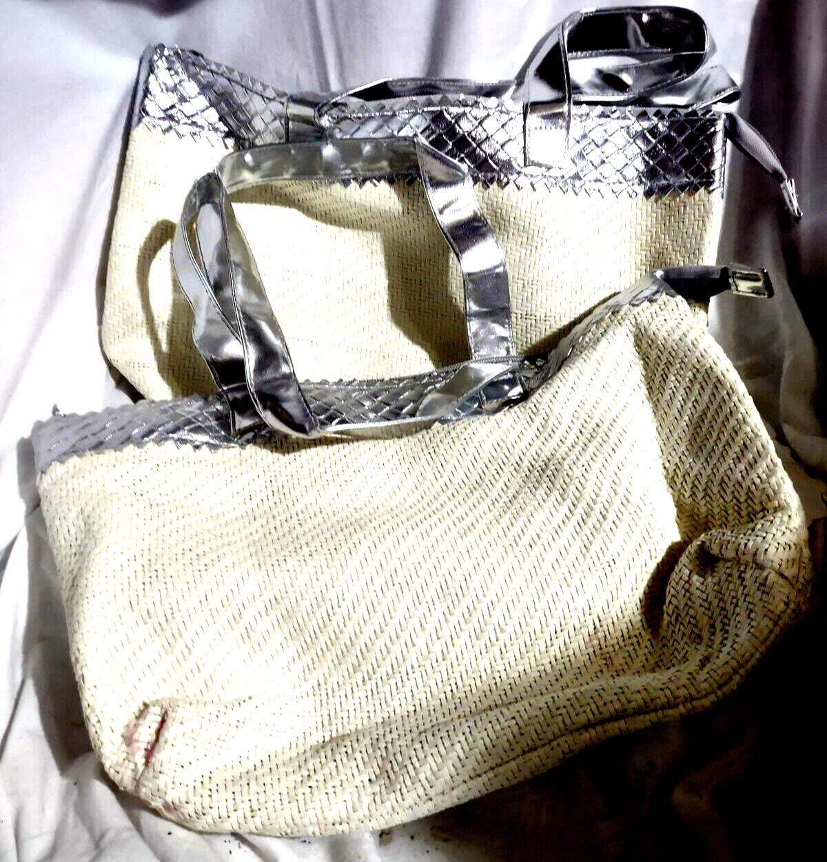 2 Matching Tote Shopping Bag Beach Vacation Double Strap White Woven Silver Trim