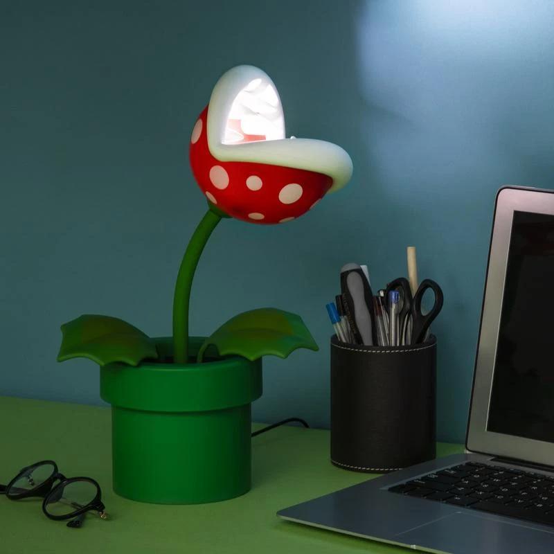 Super Mario Piranha Plant Posable Desk Lamp Licensed Nintendo USB