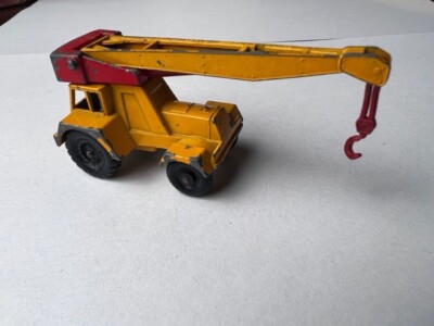 MATCHBOX N° 11C JUMBO CRANE 1965 s-l400.jpg