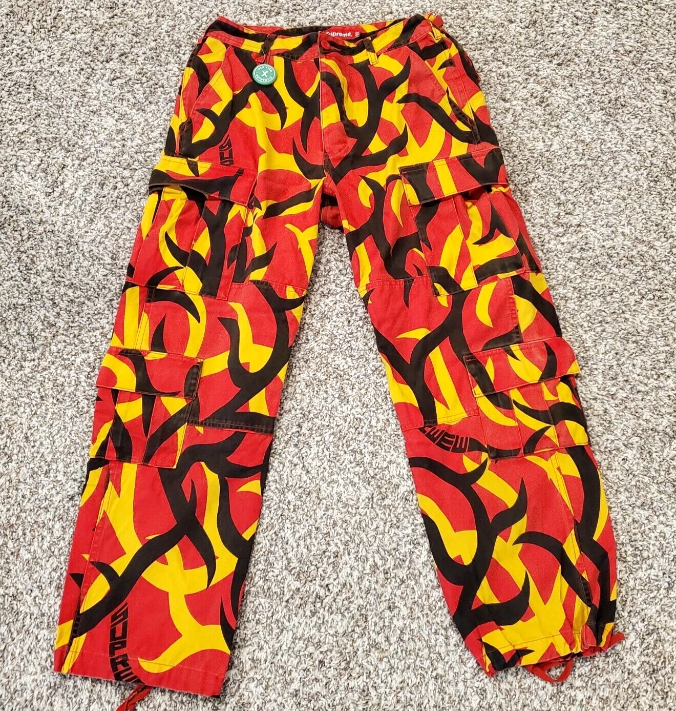 Pantalon cargo tribal rouge Supreme FW2019 camouflage imprimé multicolore taille 32 rare !