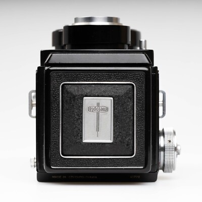 Meopta Flexaret V 二眼レフカメラ with case. Flexaret V TLR camera Meopta Czech circa 1950 – The Curious