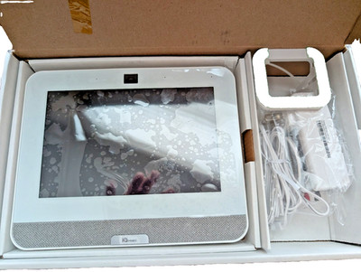 Qolsys IQ Panel 4 IQP4088 white survelliance monitor