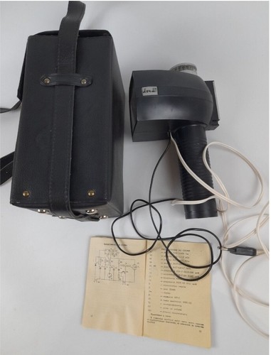 LUCH M1 Vintage 1998 Ukraine Electronic Photoflash Lamp in Case WORKING - Picture 8 of 18