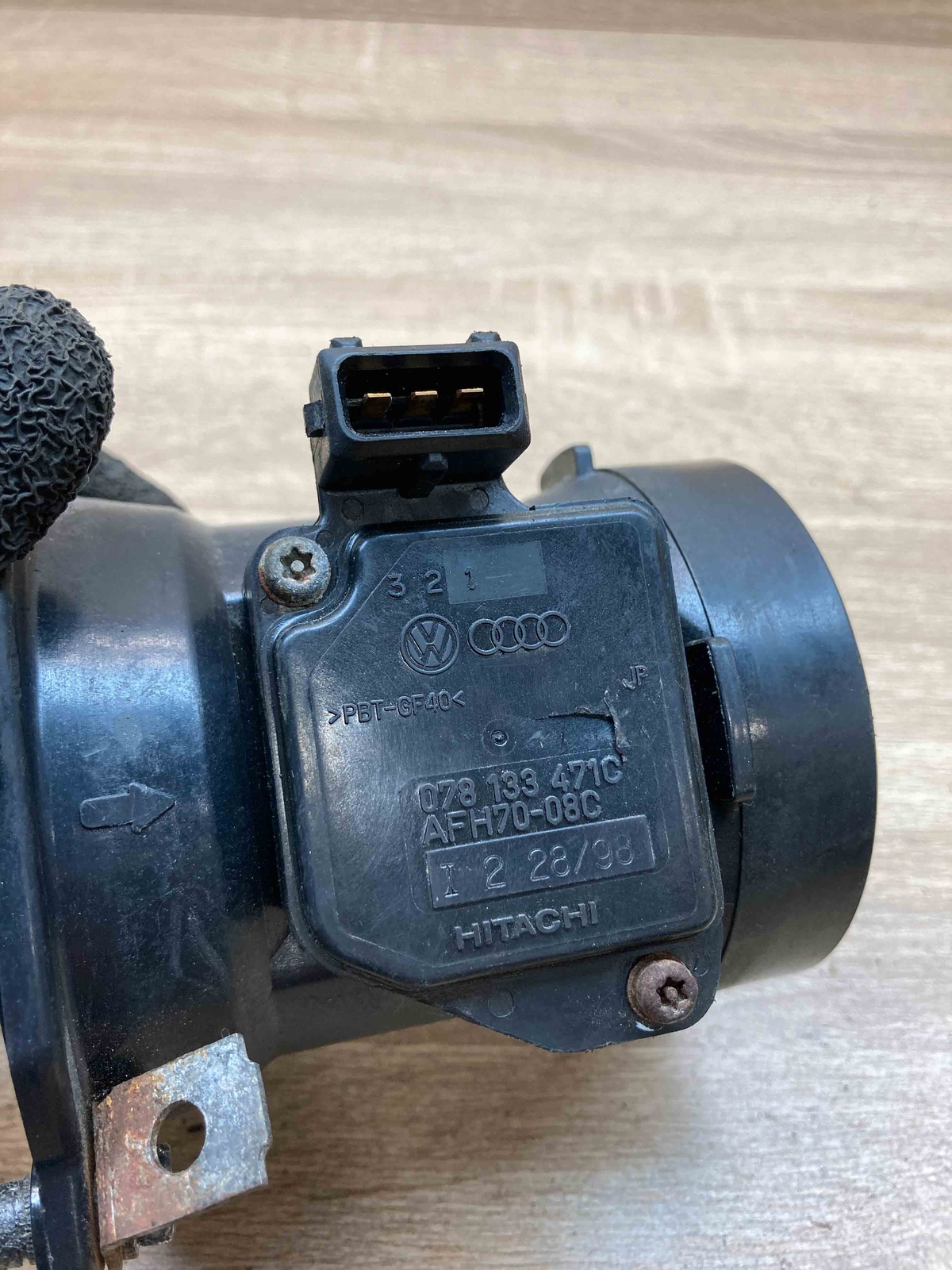 078133471C AFH70 08C Audi Volkswagen Luftmassenmesser Hitachi | eBay
