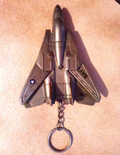 Vintage F14 Tomcat Navy Jet Plane Plastic Keyring - Top Gun - Retractable Wings - Picture 3 of 7