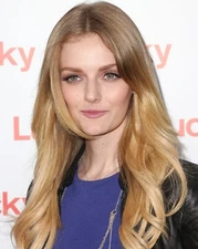 SEXY LYDIA HEARST 8x10 PHOTO *