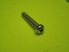 1 NOS OEM Harley Davidson 10-24 x 1-1/8" Phillips Fillister Head Screw P/N 2695W