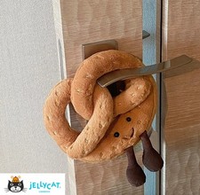 Jellycat 18cm Collectible: Christmas Amuseable Pretzel Soft NWT w/ Dust Bag