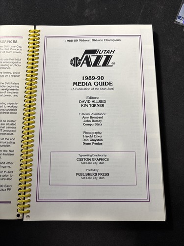 Vintage - 1989-90 UTAH JAZZ - NBA Media Guide - KARL MALONE - JOHN STOCKTON - Picture 3 of 3