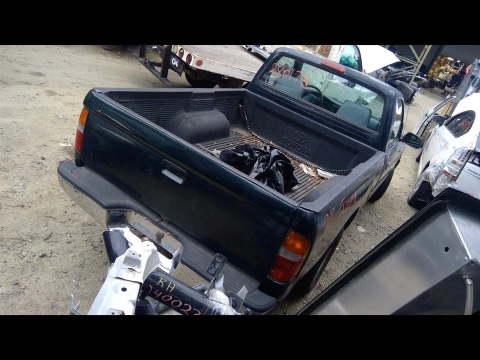 95-00 TOYOTA TACOMA PASSENGER RIGHT FENDER PAINT FADED GRN-751 - Image 3 of 4