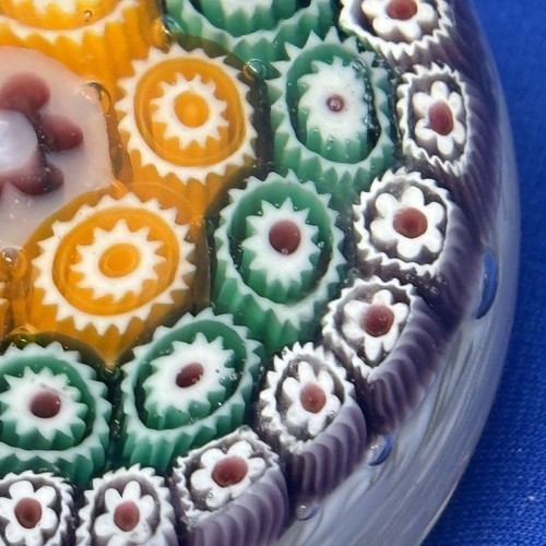 Fermacarte millefiori in vetro artistico di Murano vintage diametro 3" altezza 2,5" - Foto 10 di 12