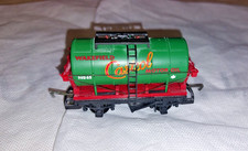 Hornby R127 Wakefield Castrol Motor Oil Tank Wagon OO Gauge