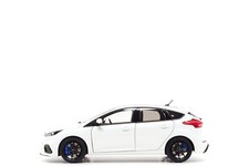 AUTOart 1:18 Ford Focus RS in Frozen White