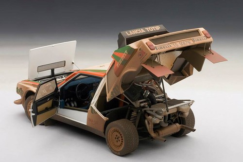 LANCIA DELTA S4 TOTIP #8 2° SANREMO 1986 VERSIONE SPORCA AUTOART 88 619 1:18 - Bild 2 von 6