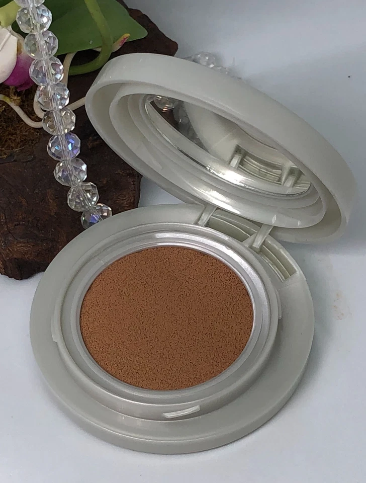 Stila Pivotal Skin Liquid Cushion Makeup Foundation SPF 8 - Shade E - Sealed - Image 2 of 4