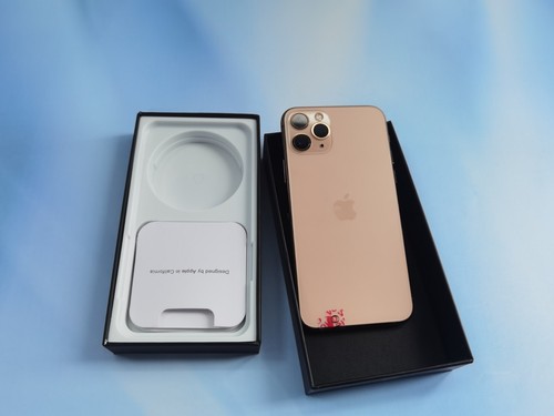 90% N ew Apple iPhone 11 Pro 64/256G Factory Unlocked - Picture 4 of 13