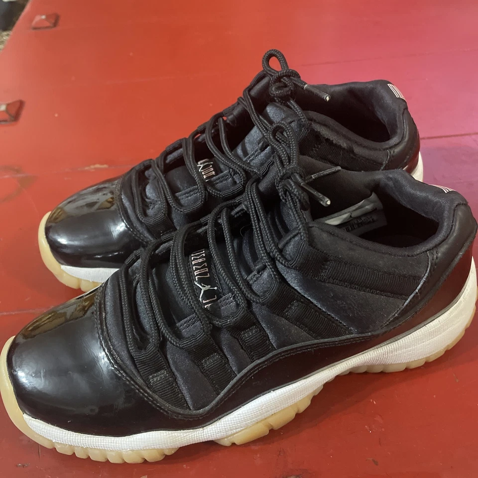 Air Jordan 11 Retro Bajo Coral Blanqueado Niños Grandes 580521-013 Zapatos Juveniles Talla 4 Foto 2 de 4