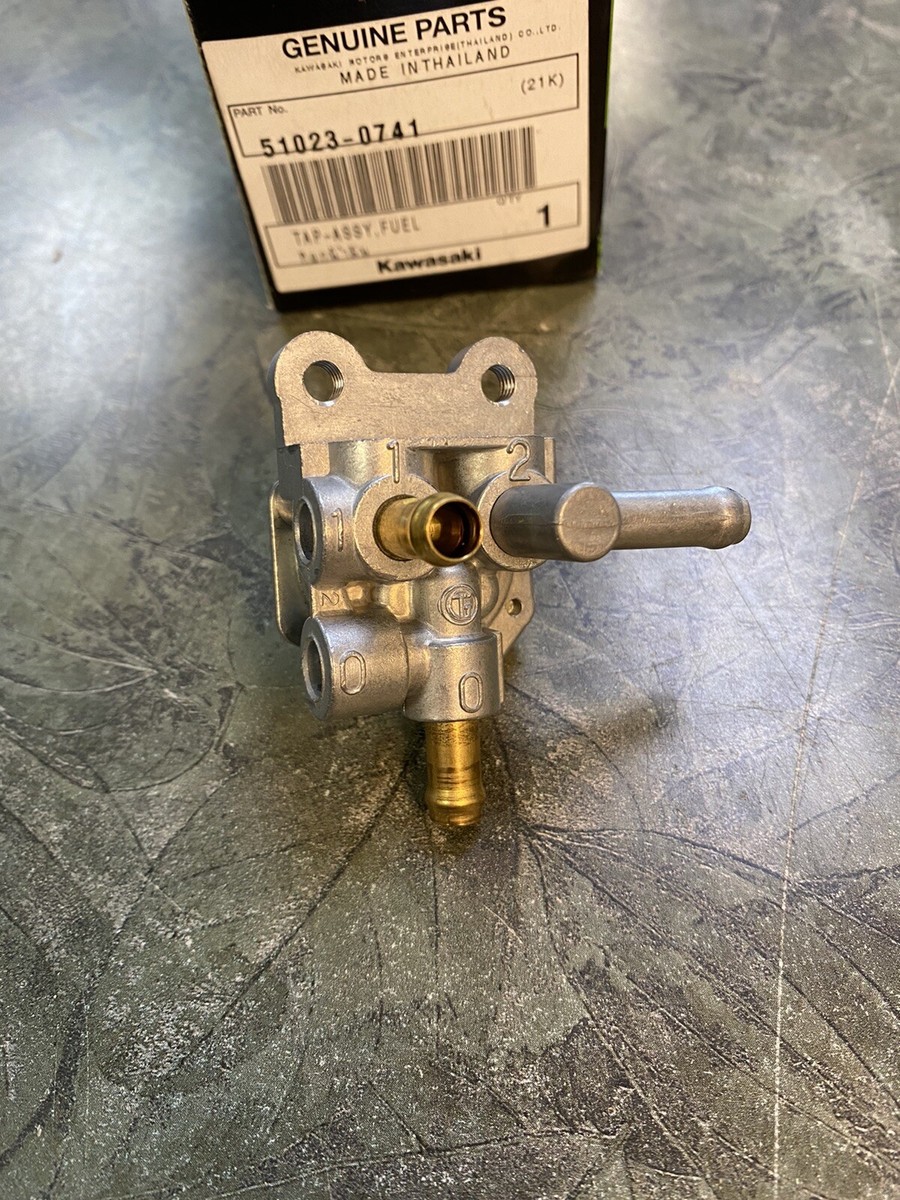 Genuine Kawasaki KLX250S KLX250SF Gas Tank Fuel Valve Petcock