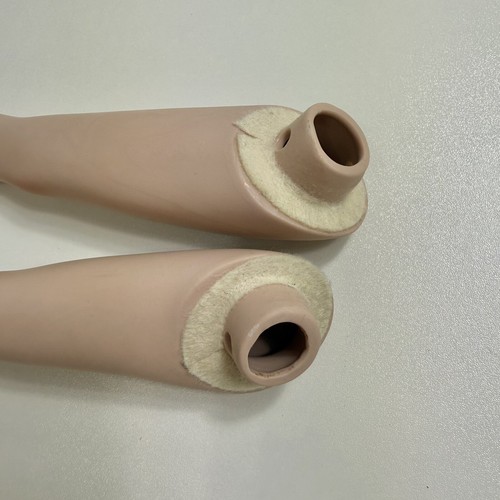 VTG DOLL Legs Replacement Part Porcelain Robert Tonner 16” Dolls Edith Cleo - Picture 3 of 10