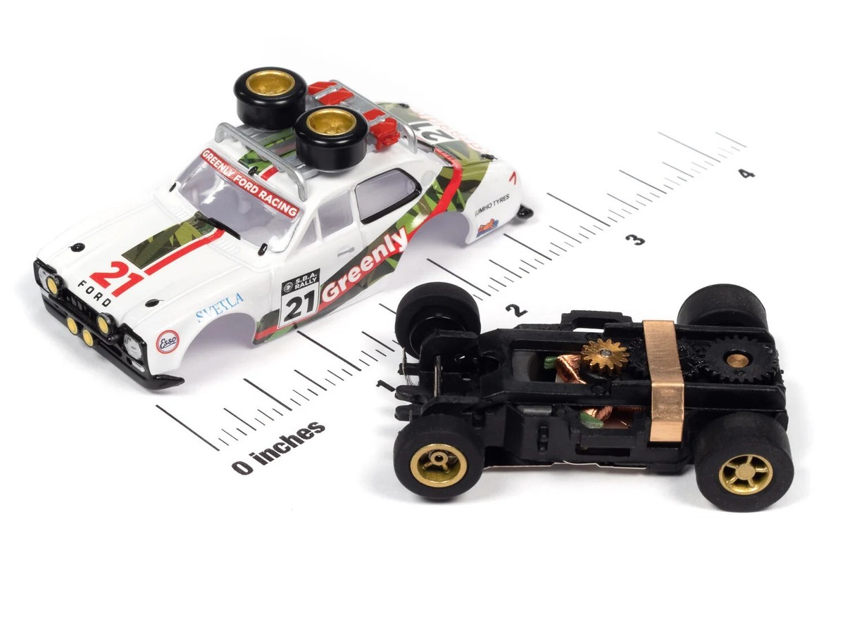 AUTO WORLD☆ ' 75 Ford Escort☆HOスロットカー AUTO WORLD☆ ' 75 Ford Escort☆HOスロットカー - メルカリ