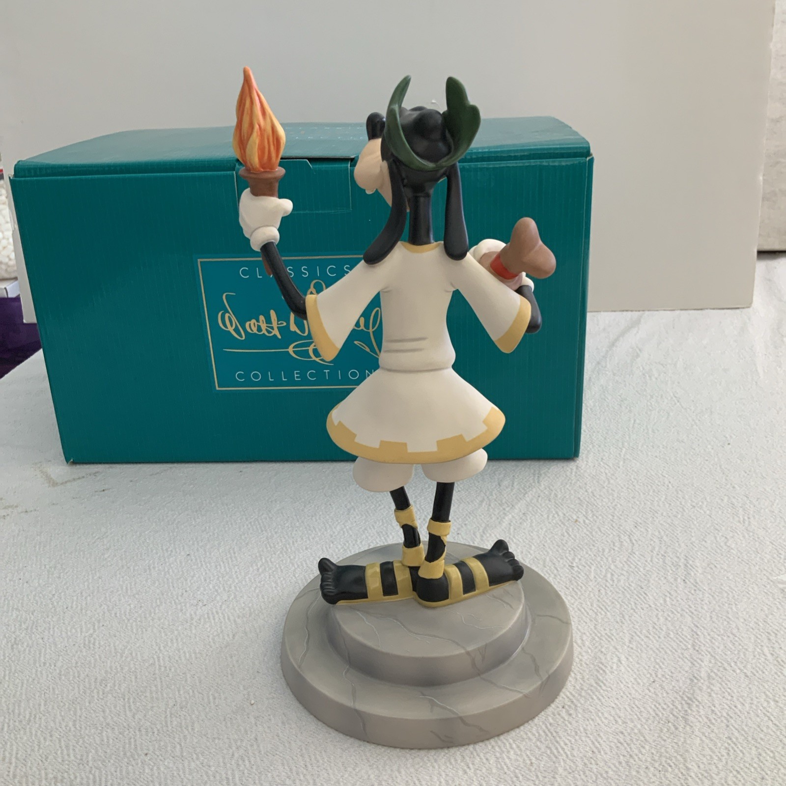 WDCC Olympic Champ’s Goofy “Torchbearer” N.L.E.