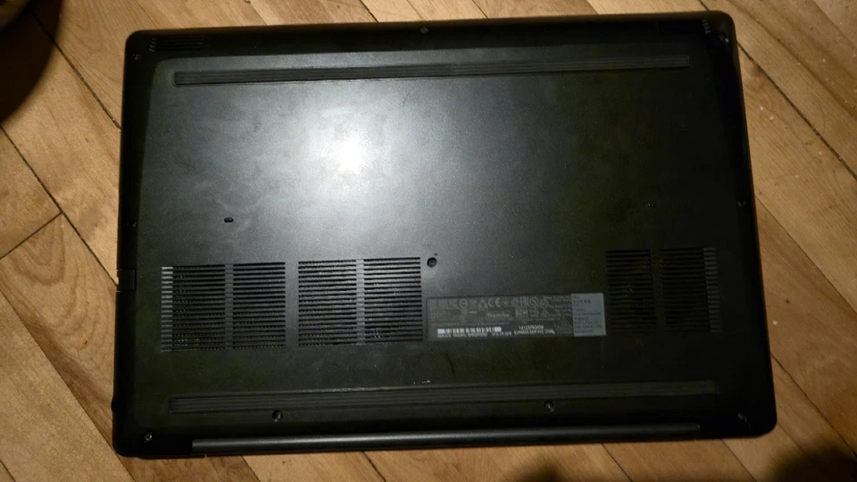 Notebook para jogos Dell G3 3579 16GB DDR4 I5-8300H 512GB NVME GTX 1050 Ti Win 11 - Imagem 2 de 4