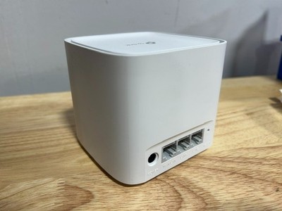 TP-Link Aginet HC220-G5 Wi-Fi Ethernet Router