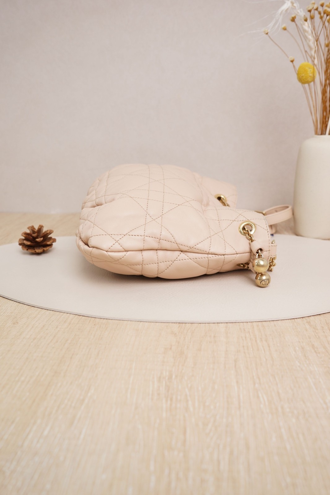 Dior Ammi Lucky Bag Cloud Bag Medium Nude Lambskin thumbnail 3