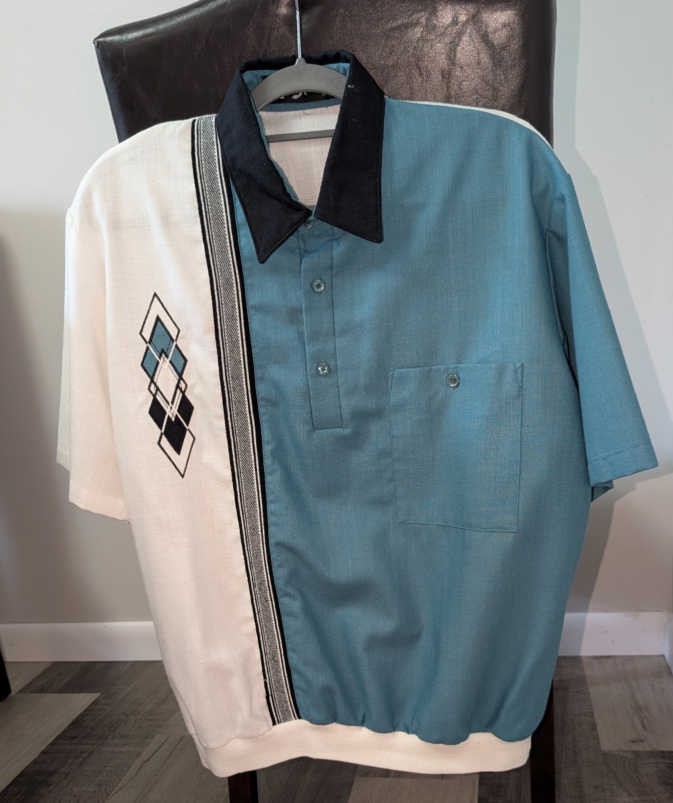 Alan Stuart Three Button Polo Waist Banded Large Made is USA