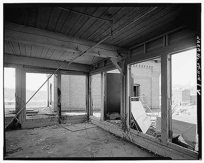 4. DETAIL INTERIOR SHOWING POUR EASTERN BAYS - American Woolen Company, East
