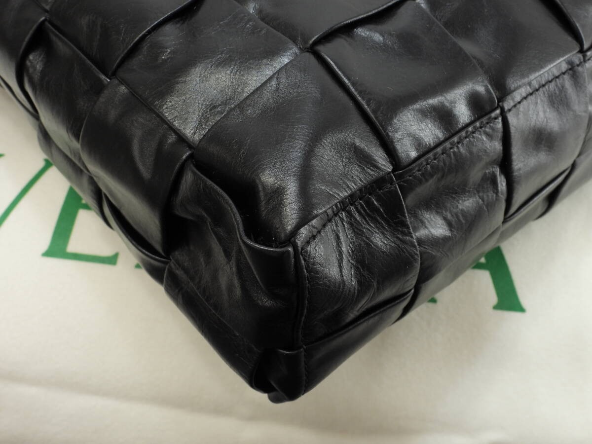 Bottega Veneta Men's Tote Bag Cassette Leather Black 38x49 in Used thumbnail 6