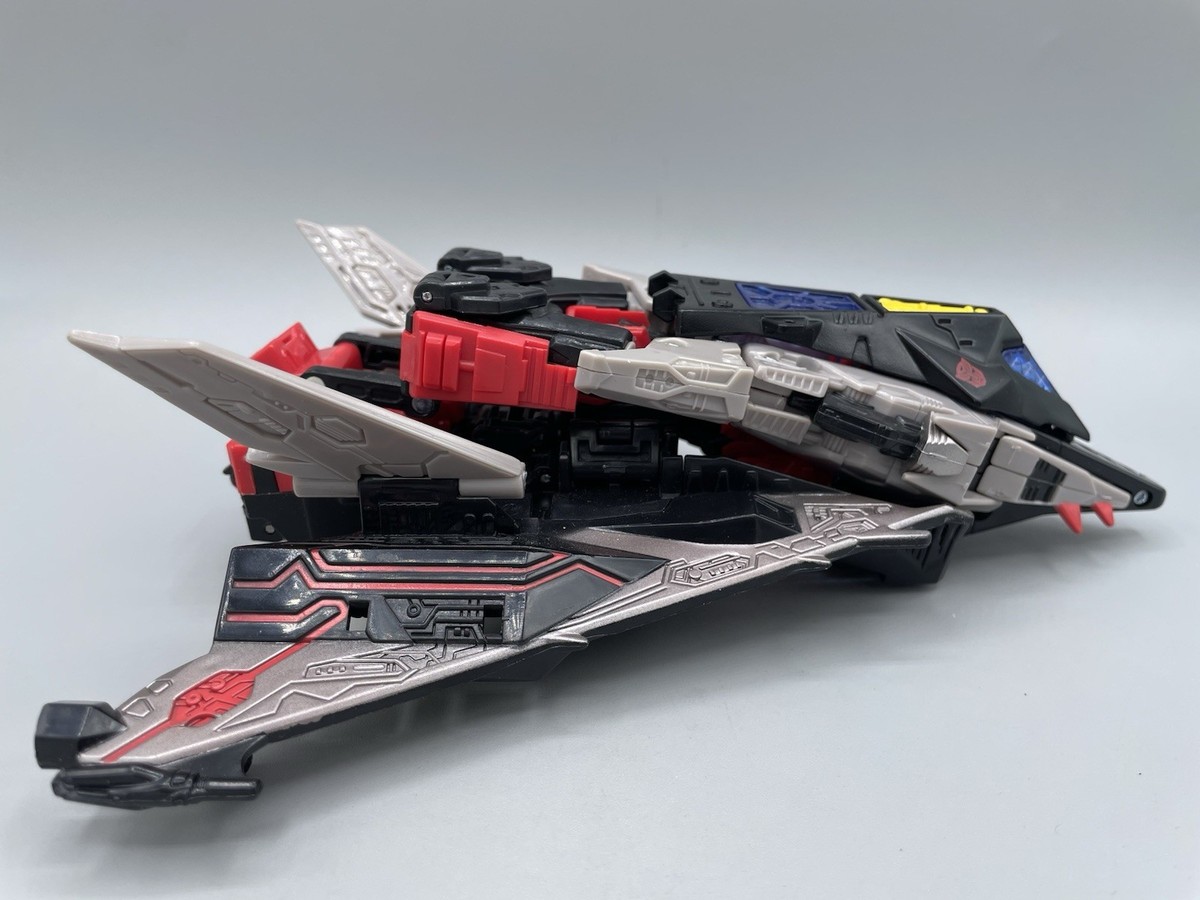 Hasbro Transformers Universe Classics Autobot Blaster Voyager