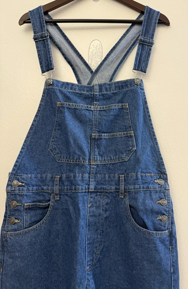 Mono de mezclilla Free People We The Free Ziggy talla M pierna recta azul clásico usado en excelente estado Foto 4 de 4