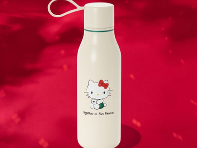 STARBUCKS HELLO KITTY STAINLESS STEEL WATER BOTTLE 20 FL. OZ. 2025