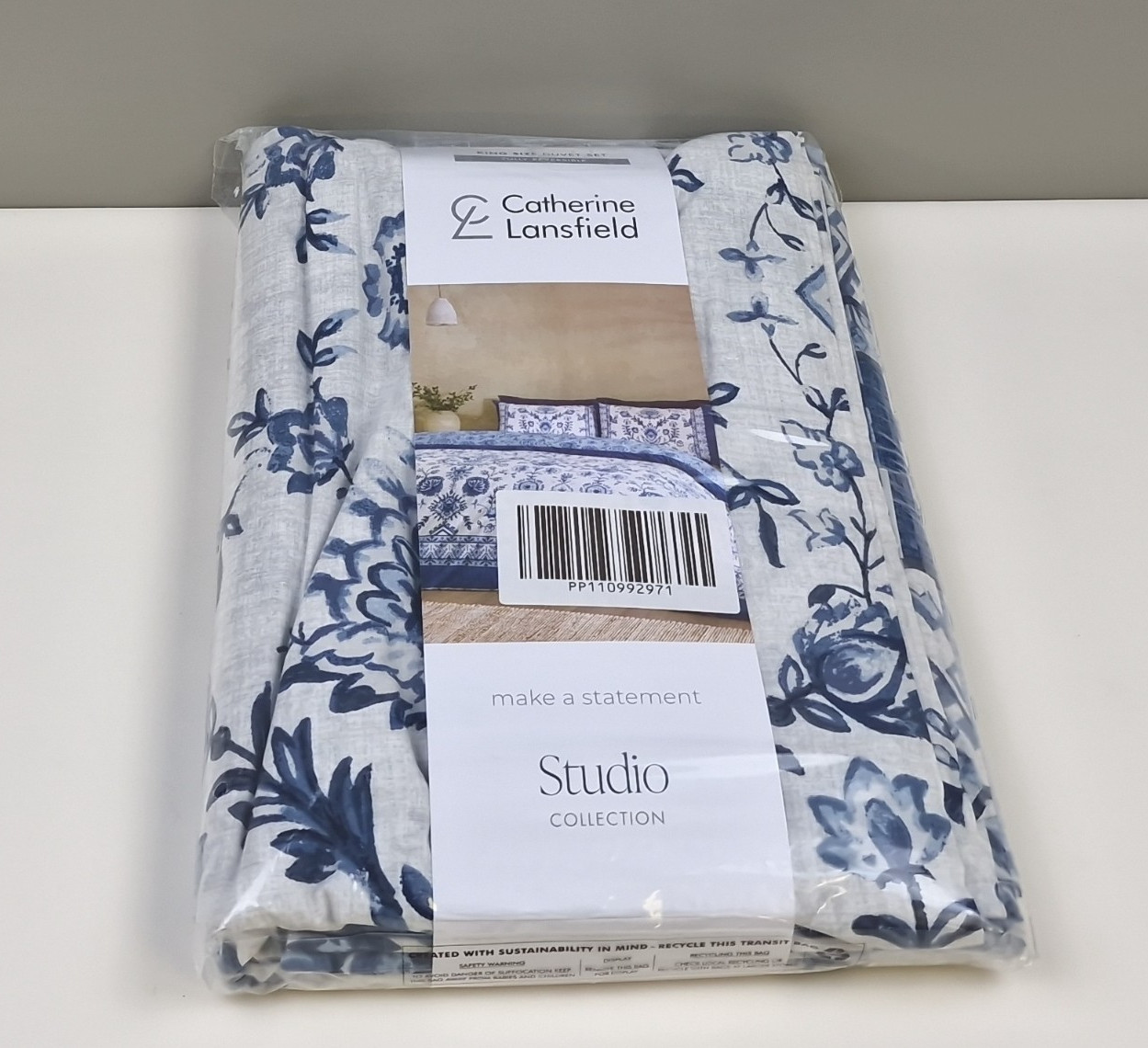 Catherine Lansfield Zoukara Floral Reversible King Duvet Cover Set with Pillowca
