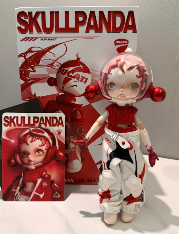 Authentic Skullpanda × Ducati 1/6 Action Figure Cute Toy Gift