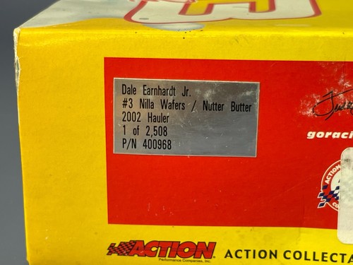 Nilla Wafers Butter Dale Earnhardt Jr. 1:64-Scale Hauler Die Cast Limited Ed - Picture 6 of 17