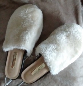 primark fluffy sliders