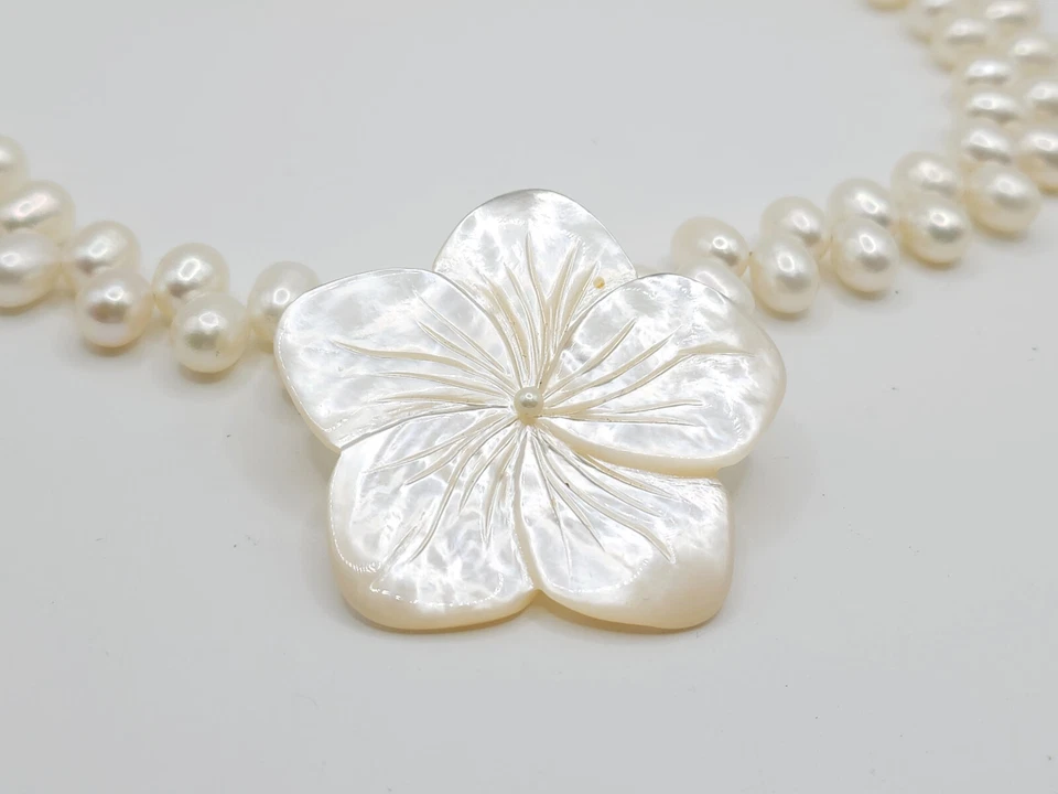 COLLAR DE PERLAS DE MADREPERLA TALLADAS DE COLECCIÓN con GENUINO DE AGUA DULCE Foto 3 de 4