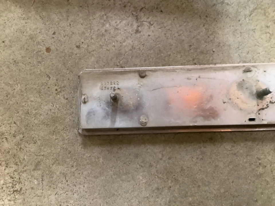 Pontiac Catalina-Bonneville 1974 marcador de estacionamiento luz de conducción bisel #493222 Foto 2 de 3