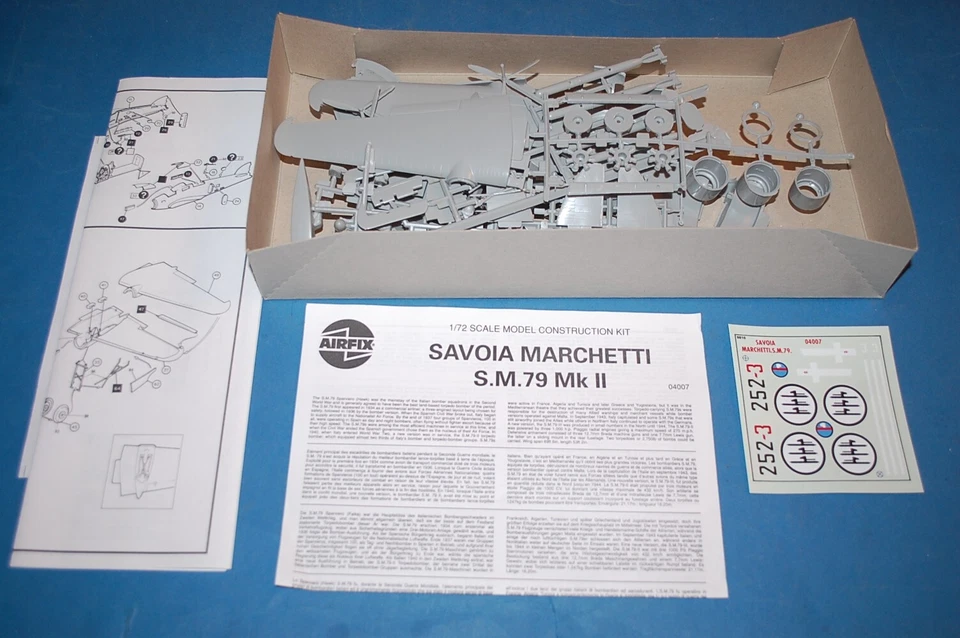 AIRFIX 04007 - Savoia-Marchetti S.M. 79 scala 1/72 - Immagine 2 di 3