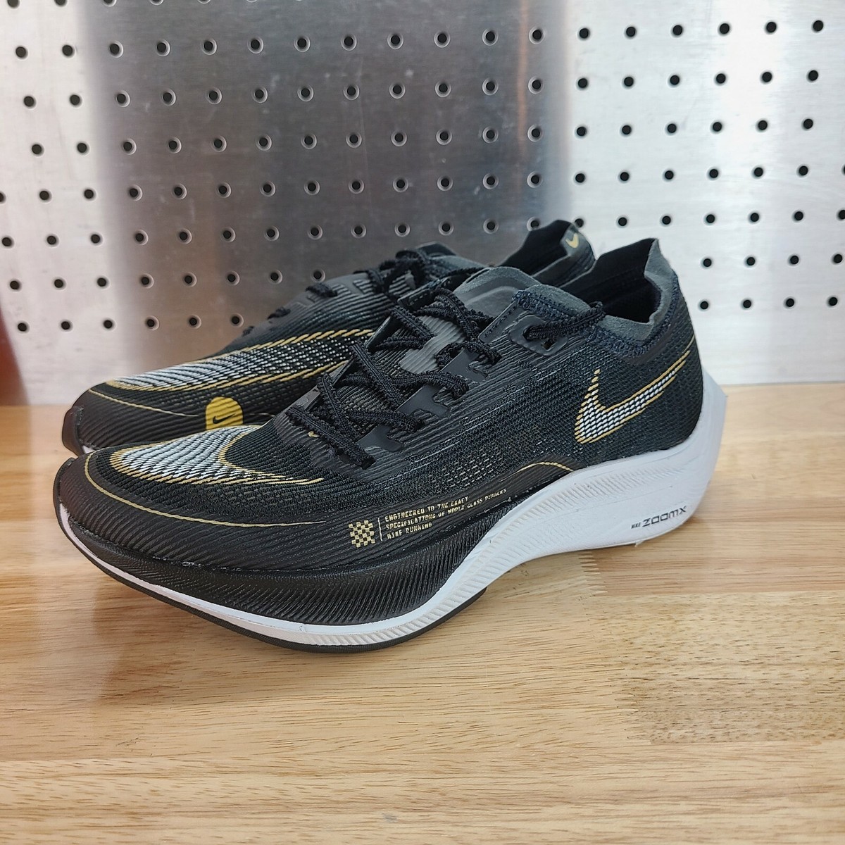Women Nike ZoomX Vaporfly Next% 2 Black Metallic Gold Sz 8.5 Women Nike ZoomX Vaporfly Next% 2 Black Metallic Gold Sz 8.5