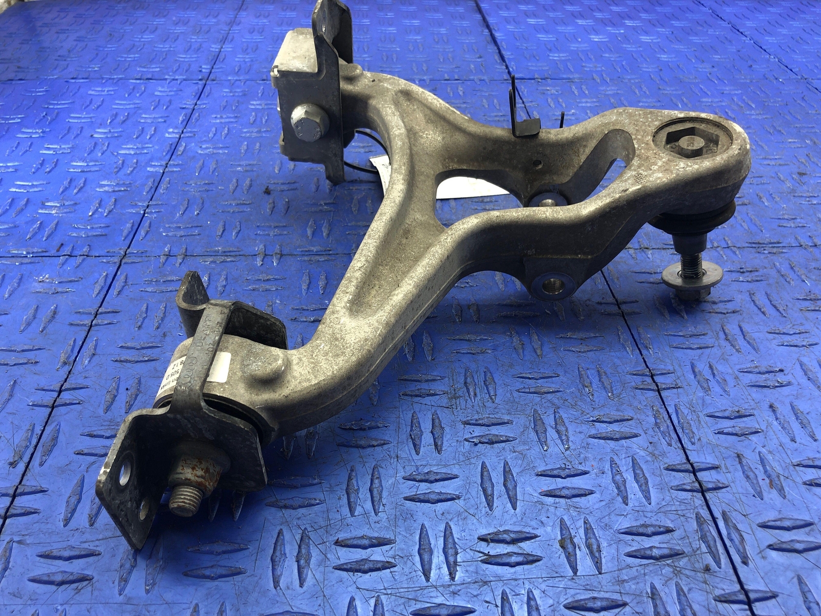 2010-2015 AUDI R8 AWD 4.2L FRONT LEFT UPPER CONTROL ARM OEM