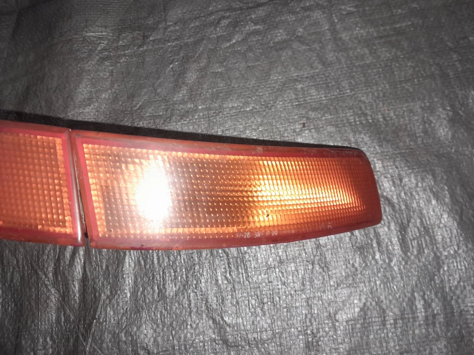 91-95 Toyota MR2 parachoques delantero señal de giro bombilla enchufe derecho PASAJERO Foto 2 de 4