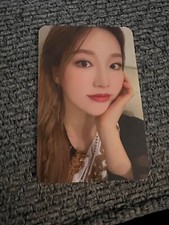 LOONA /And Official Photocard Gowon B version